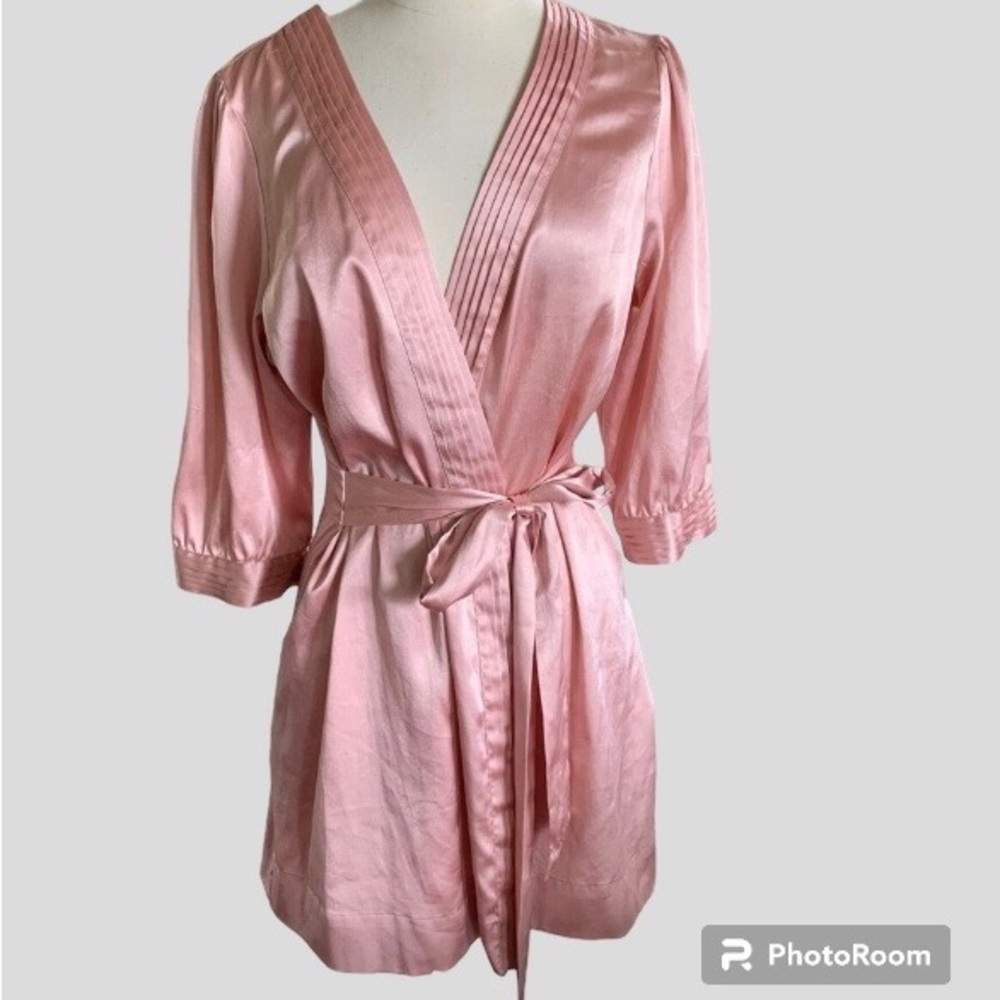 Victoria’s Secret Satin Kimono Robe in Pink